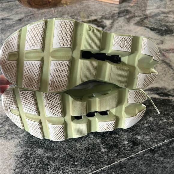 On Running  Cloudmonster - Picture 8 of 11